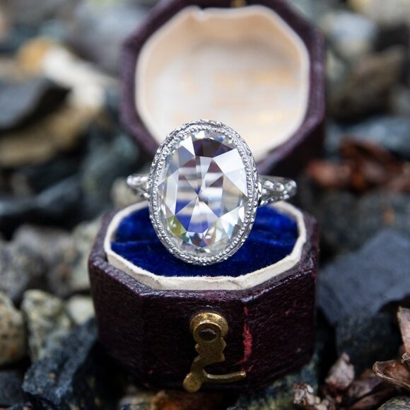 Dainty Noble Anillos Large Oval Pure Zircon Silver Plated Vintage Ring, UNVN1205 - Picture 8 of 8